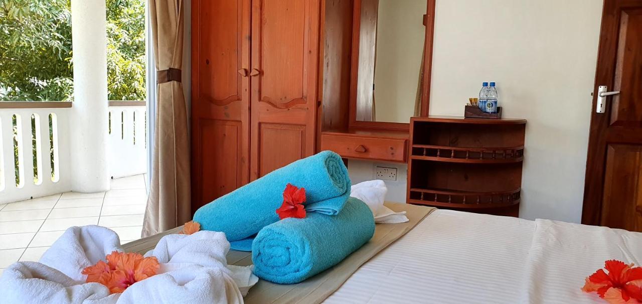 Ocean Jewels Hotel Grand Anse  Ngoại thất bức ảnh